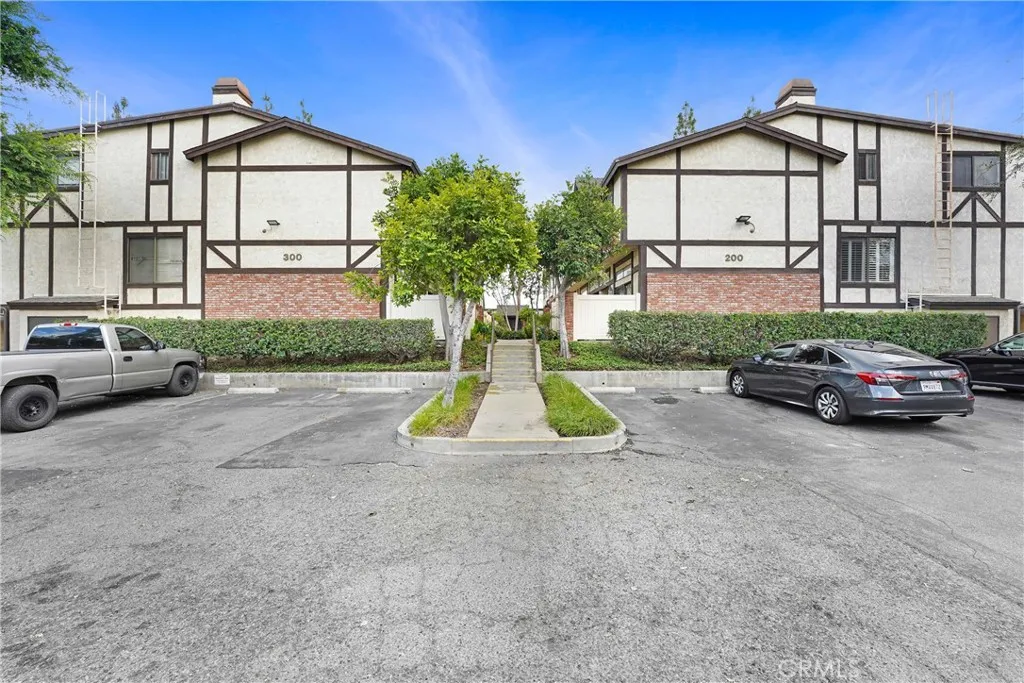 Additional image 4 of 20737 Roscoe Boulevard Unit 203, Winnetka, CA 91306