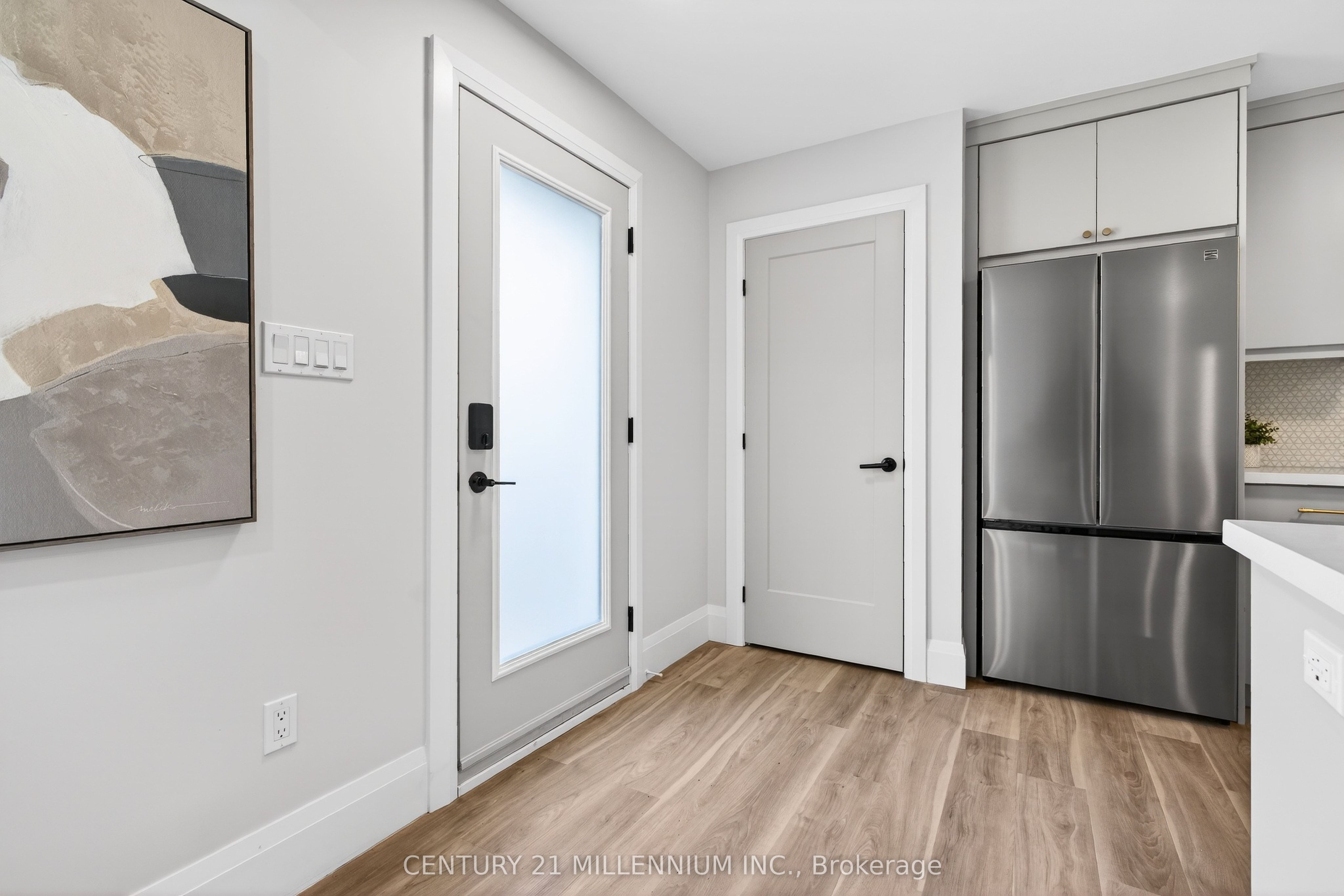 Additional image 4 of Upper-330 East 15th Street, Hamilton, ON, L9A 4G5