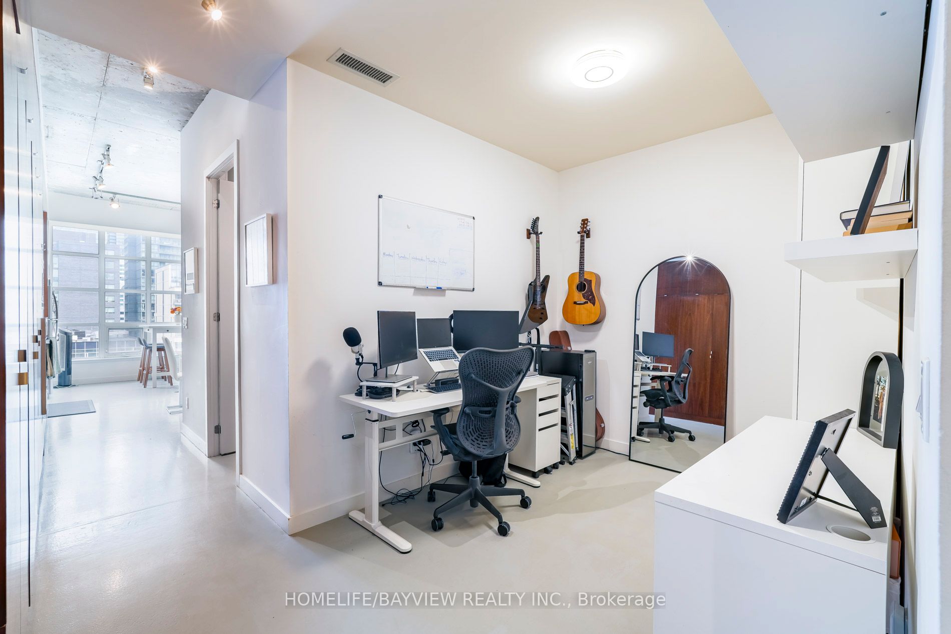 Additional image 4 of 1002-23 Brant Street, Toronto, ON, M5V 2L5