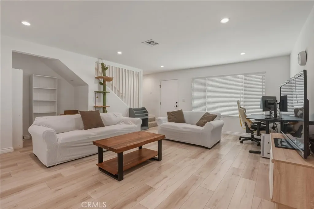 Additional image 42 of 8839 Cedros Avenue Unit 3, Panorama City, CA 91402