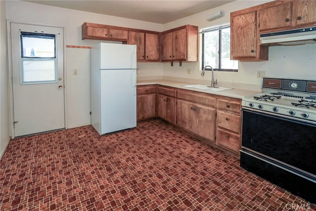 Additional image 34 of 1014 Peter Avenue, Big Bear City, CA 92314