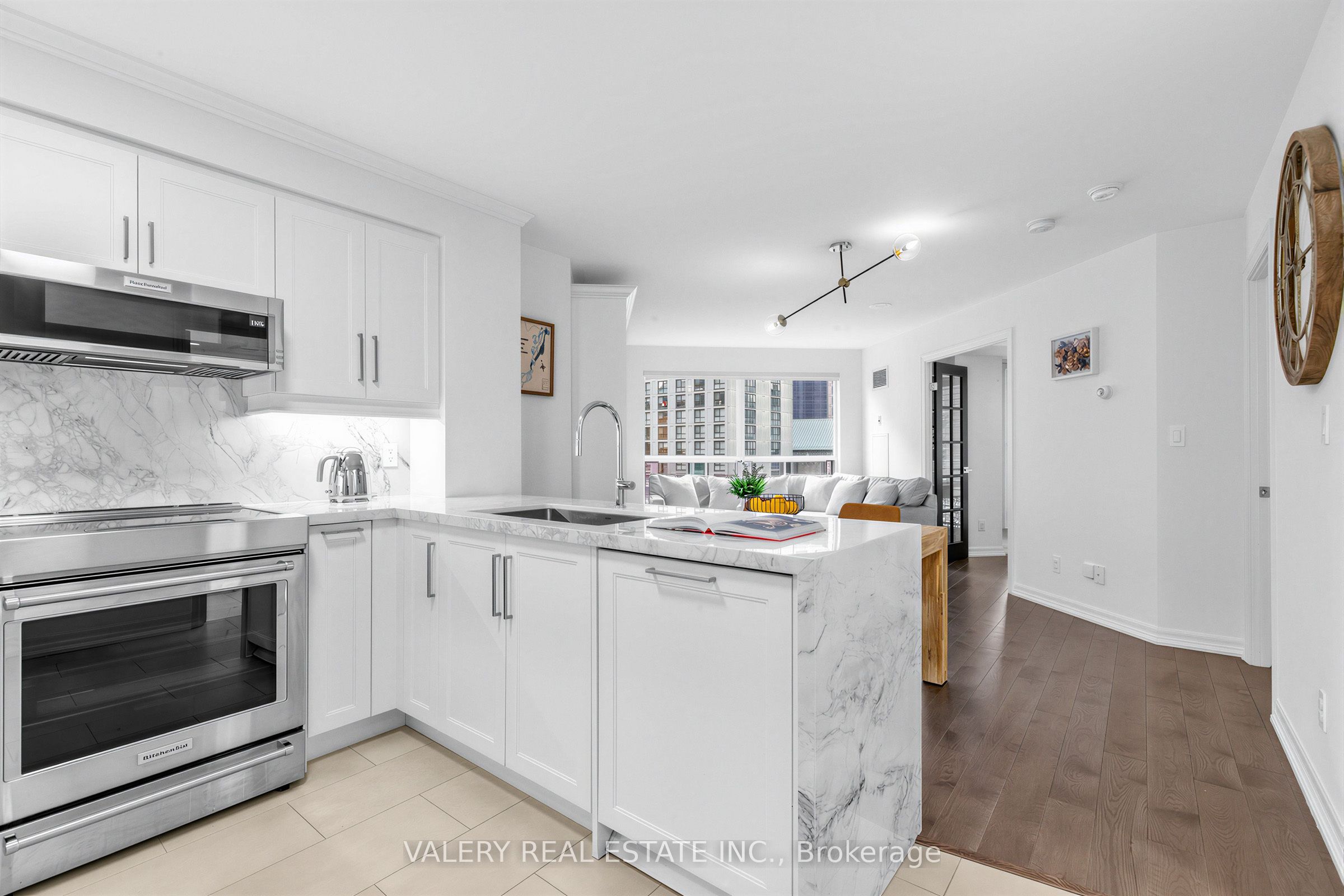 Additional image 4 of 1009-300 Bloor Street E, Toronto, ON, M4W 3Y2