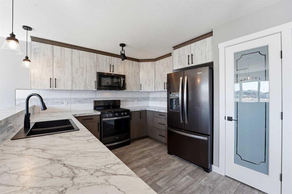 Additional image 5 of 11 Aura Drive, Blackfalds, AB, T4M 0N3