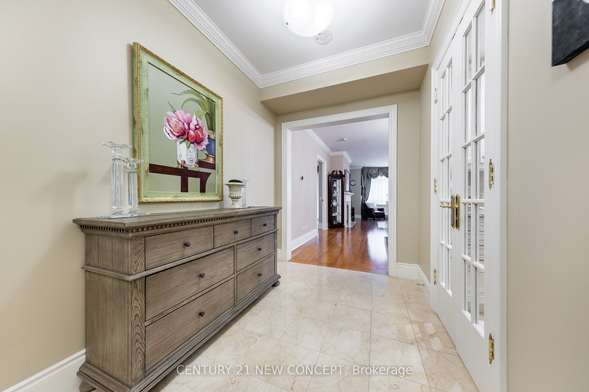 204-7071 Bayview Avenue, Markham, ON, L3T 7Y8