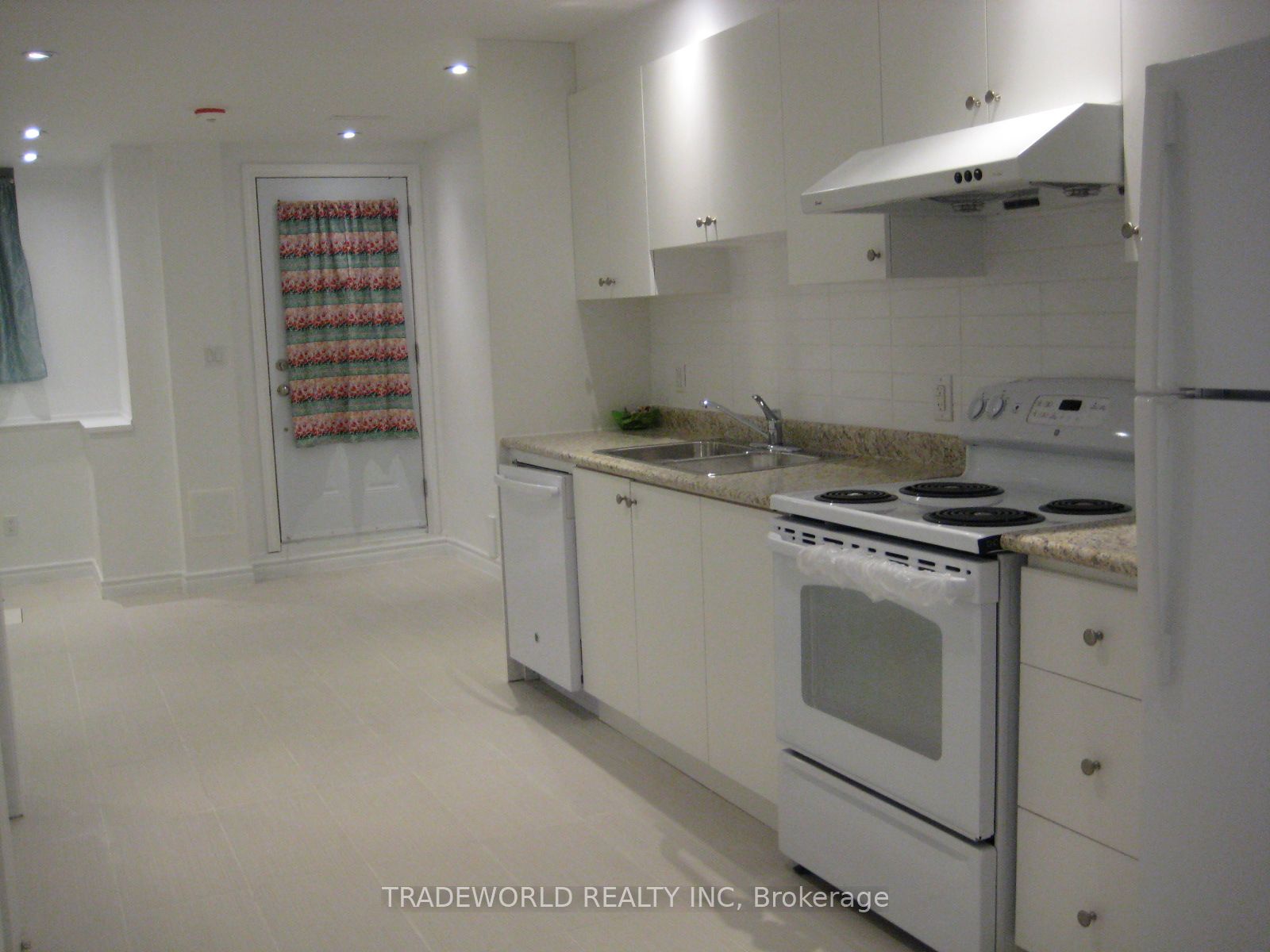 Additional image 3 of Lower-765 Gerrard Street E, Toronto, ON, M4M 1Y5
