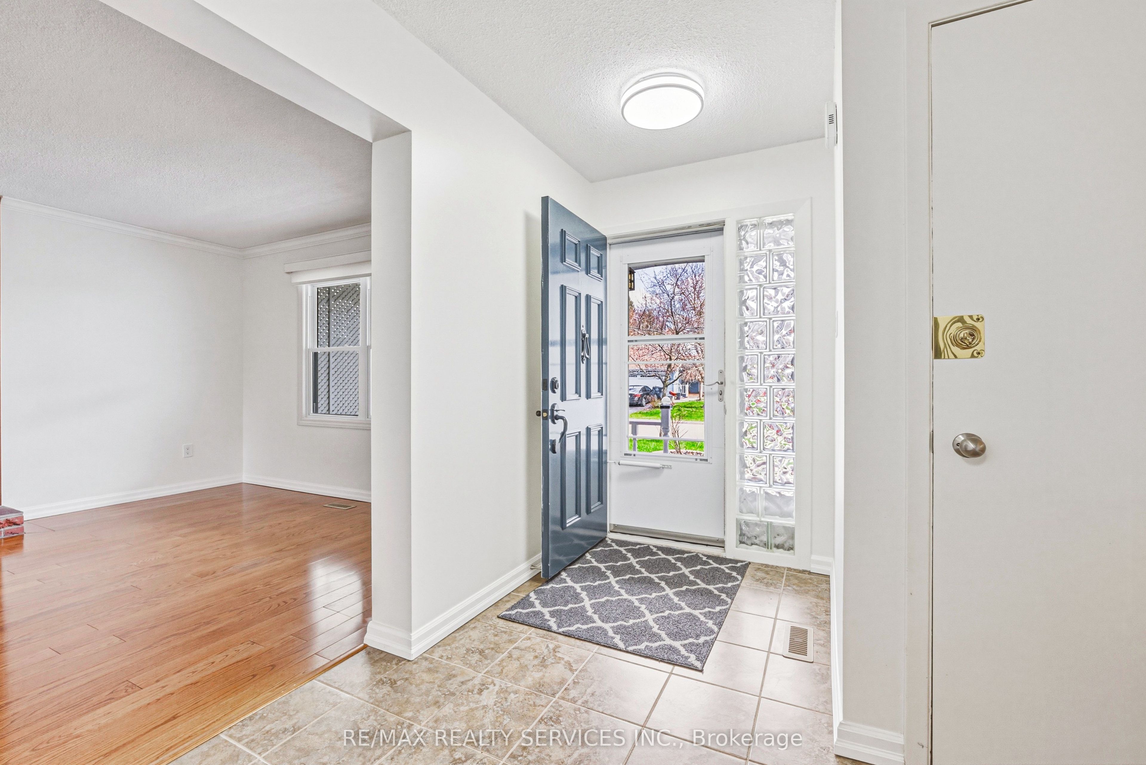 Additional image 4 of 4 Mount Forest Drive, Brampton, ON, L6Z 1B7