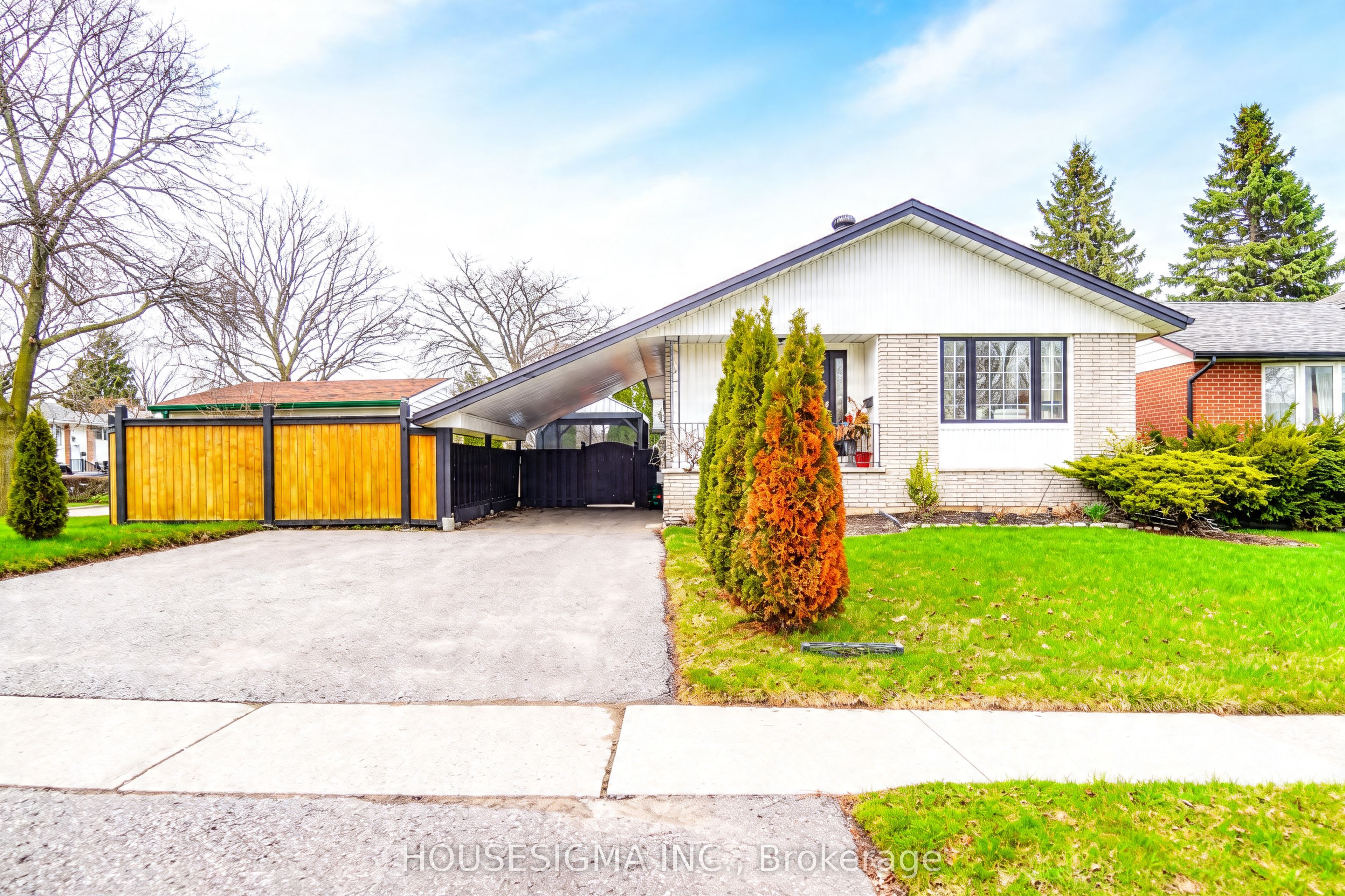 919 Central Park Boulevard N, Oshawa, ON, L1G 6V8