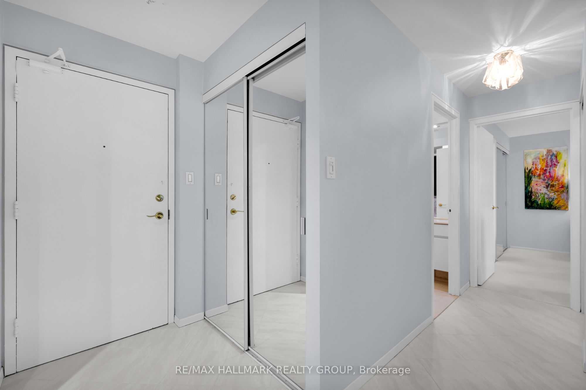 Additional image 4 of 810-151 Bay Street, Ottawa, ON, K1R 7T2