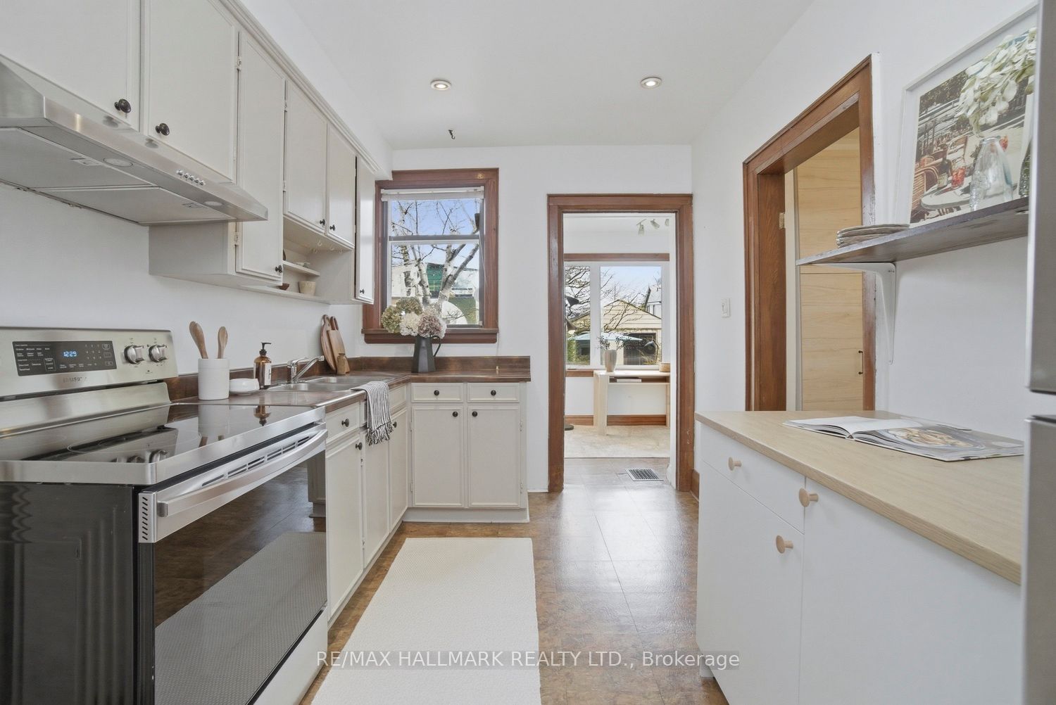 Additional image 6 of 263 Humbercrest Boulevard, Toronto, ON, M6S 4L5