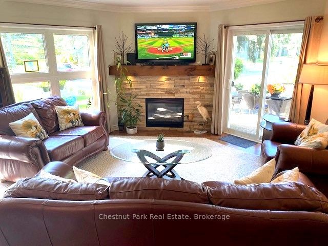 906 Cedar Pointe Court, Collingwood, ON, L9Y 5C7