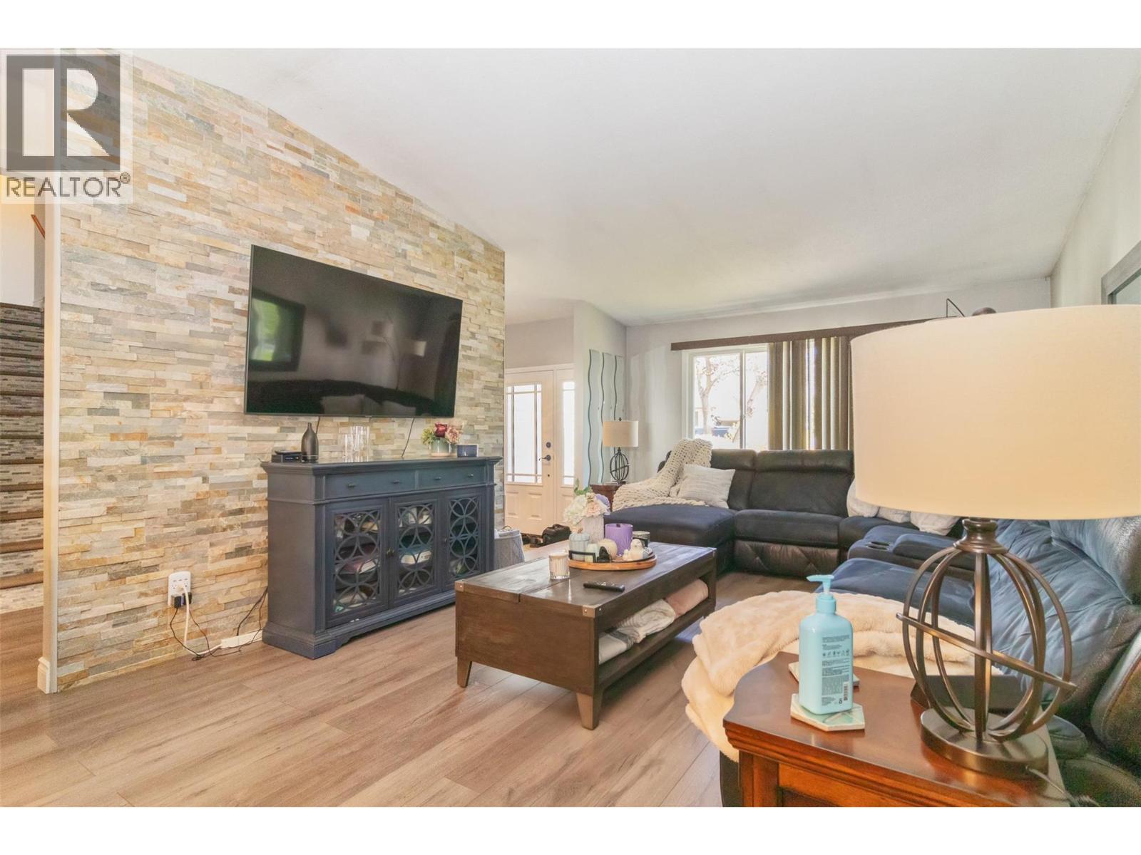 Additional image 4 of 430 Dougall Road North, Kelowna, BC, V1X3K7
