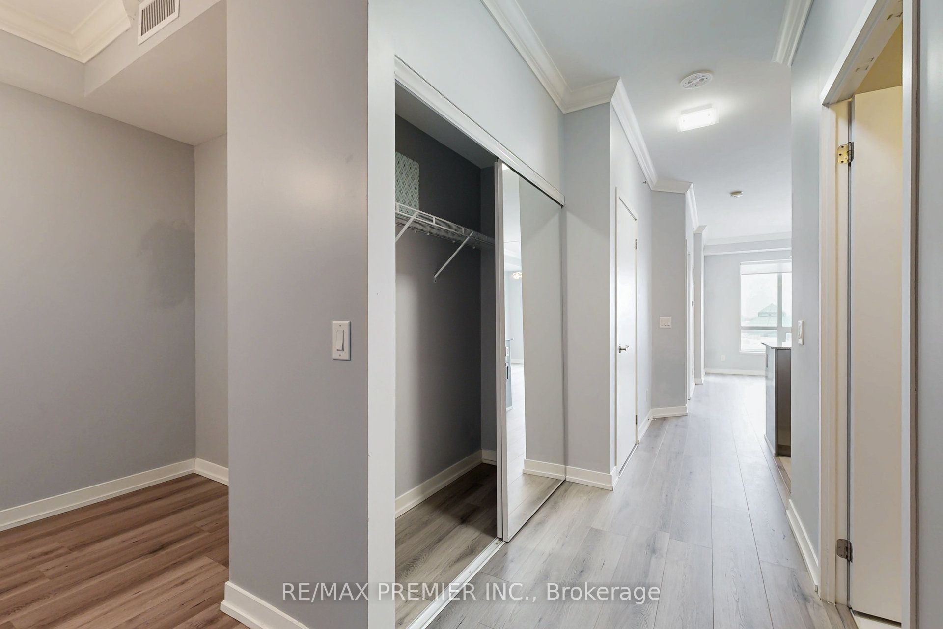 Additional image 5 of 610-840 Queen's Plate Drive, Toronto, ON, M9W 0E7