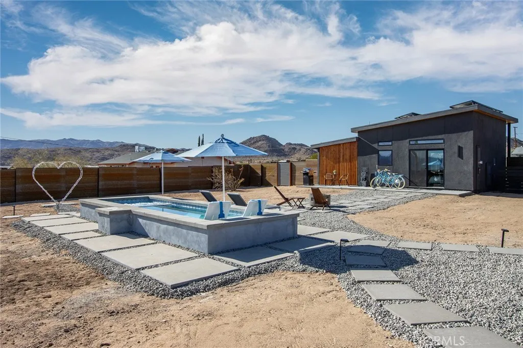 4571 Avenida La Flora Desierta, Joshua Tree, CA 92252