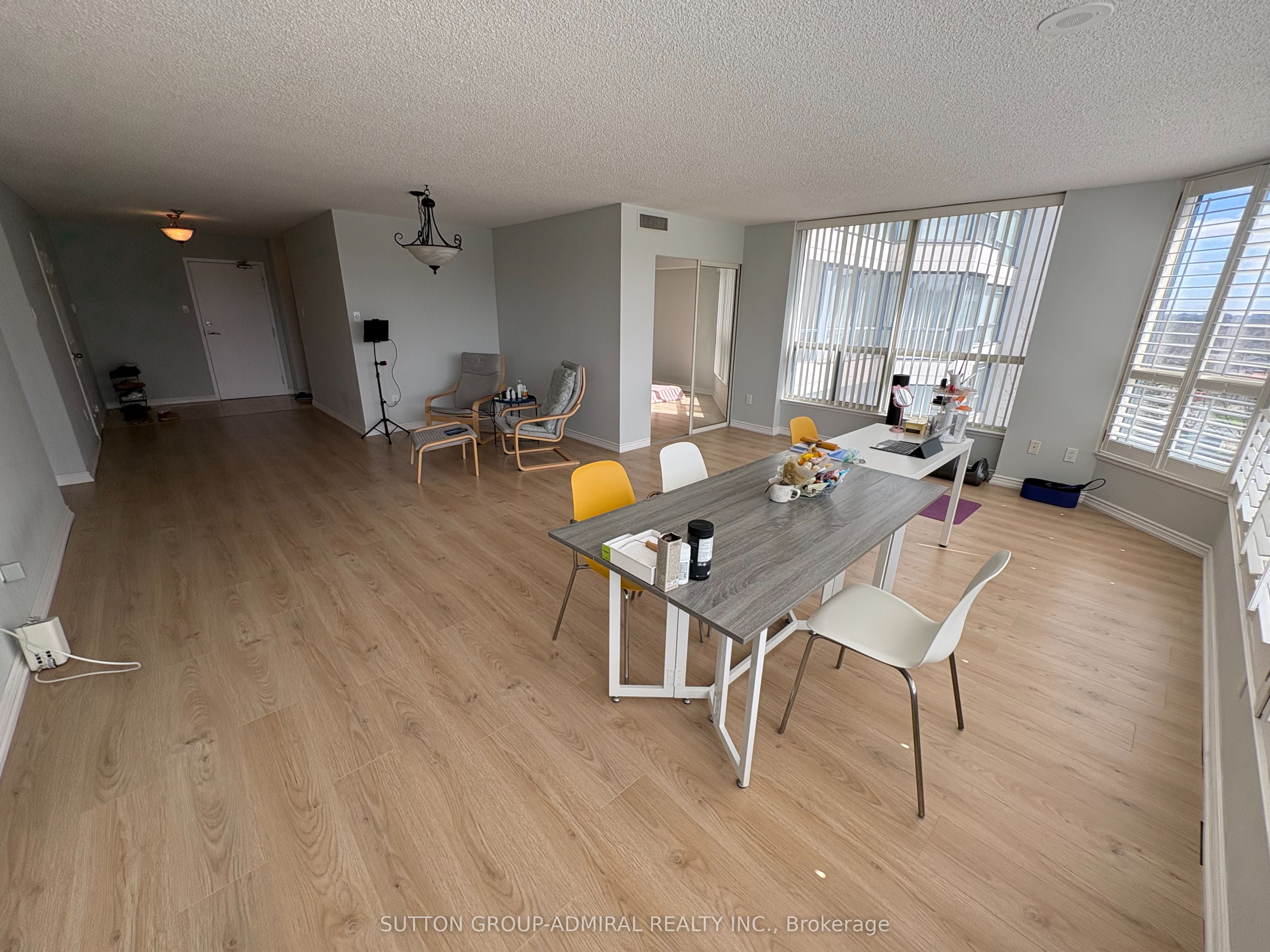 701-1 Clark Avenue W, Vaughan, ON, L4J 7Y6