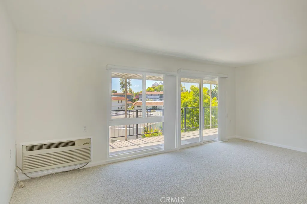 Additional image 3 of 2266 Via Puerta Unit O, Laguna Woods, CA 92637