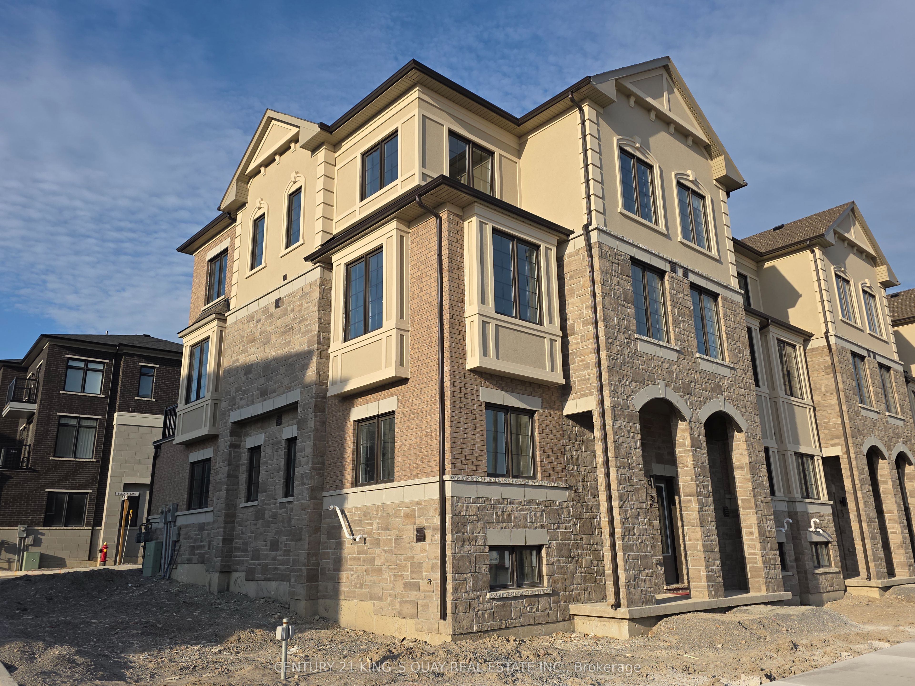1 Bullata Lane, Richmond Hill, ON, L4B 0J7