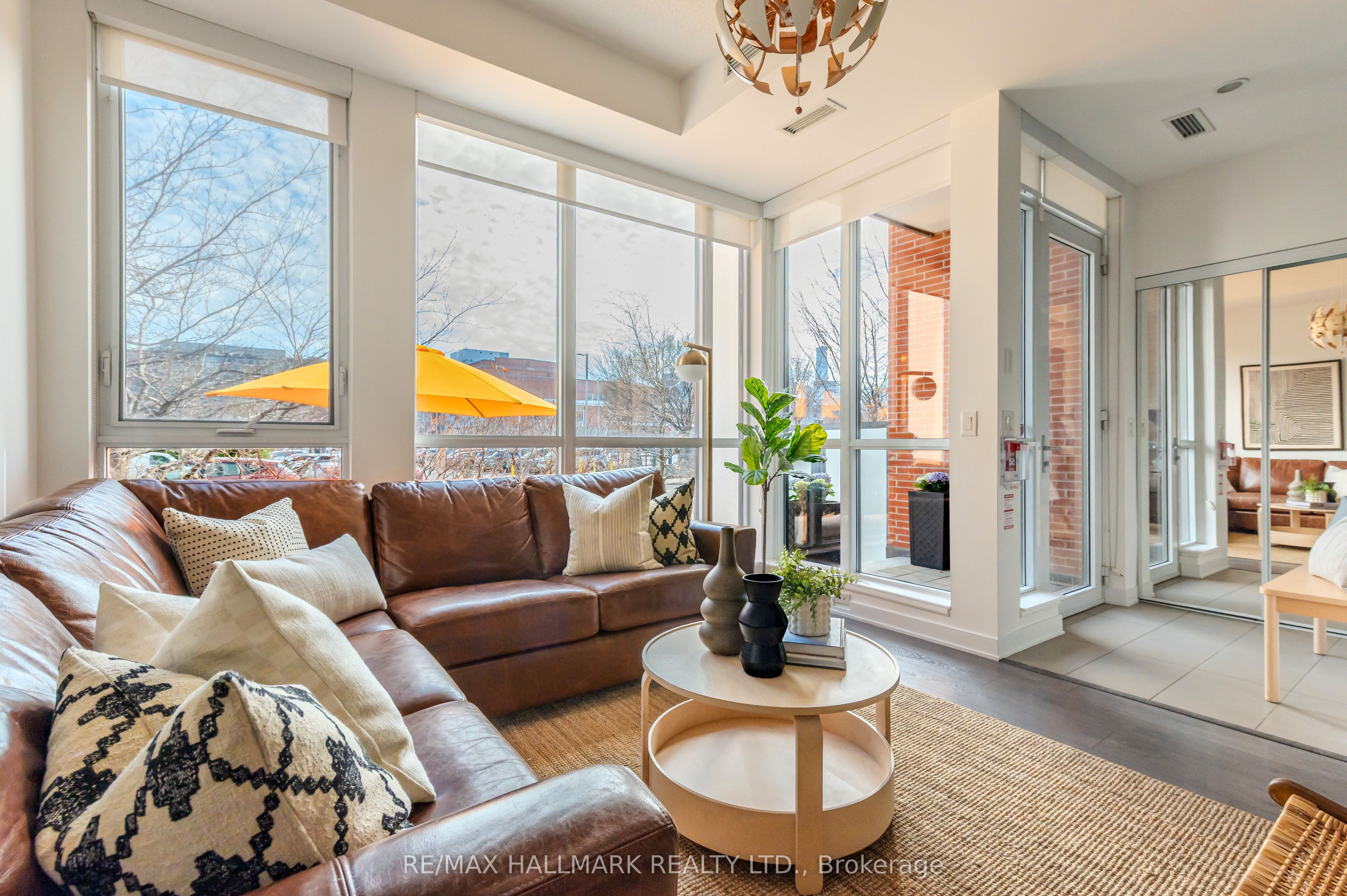 126 St David Street, Toronto, ON, M5A 0C2