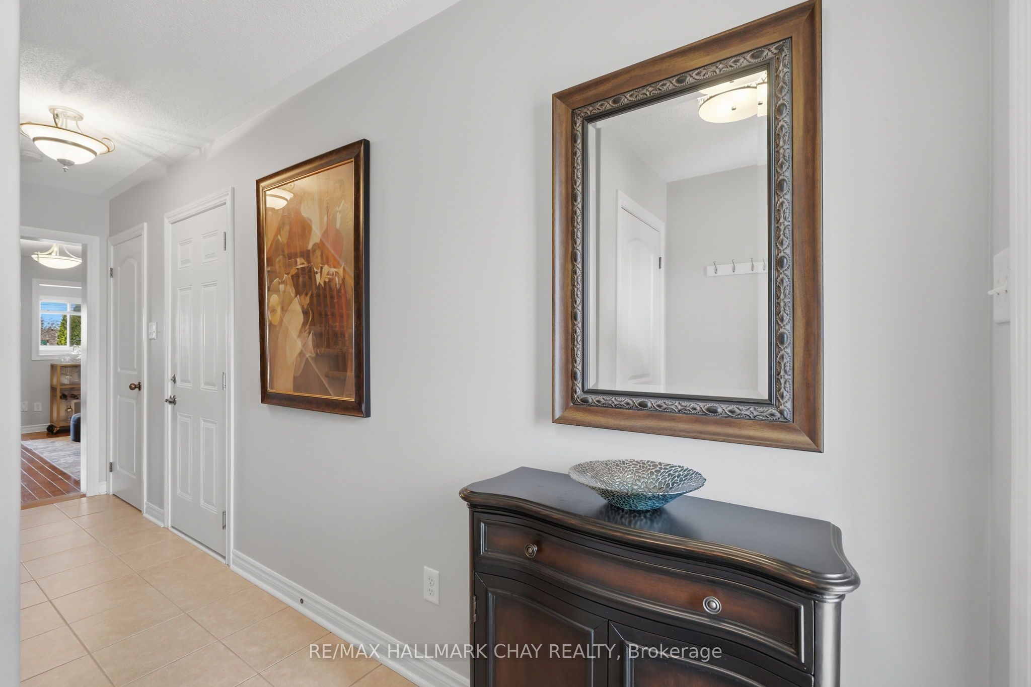 Additional image 5 of 215 Banting Crescent, Essa, ON, L3W 0P8