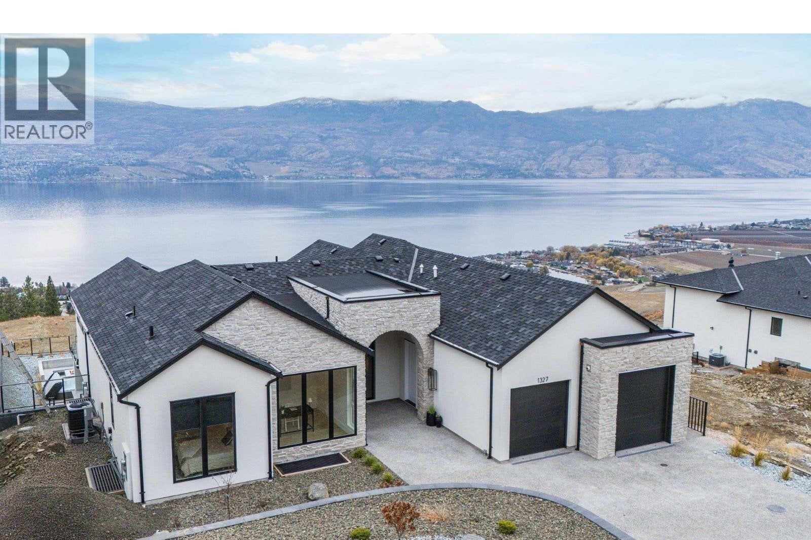 Additional image 7 of 1327 Vineyard Drive, West Kelowna, BC, V4T3H9