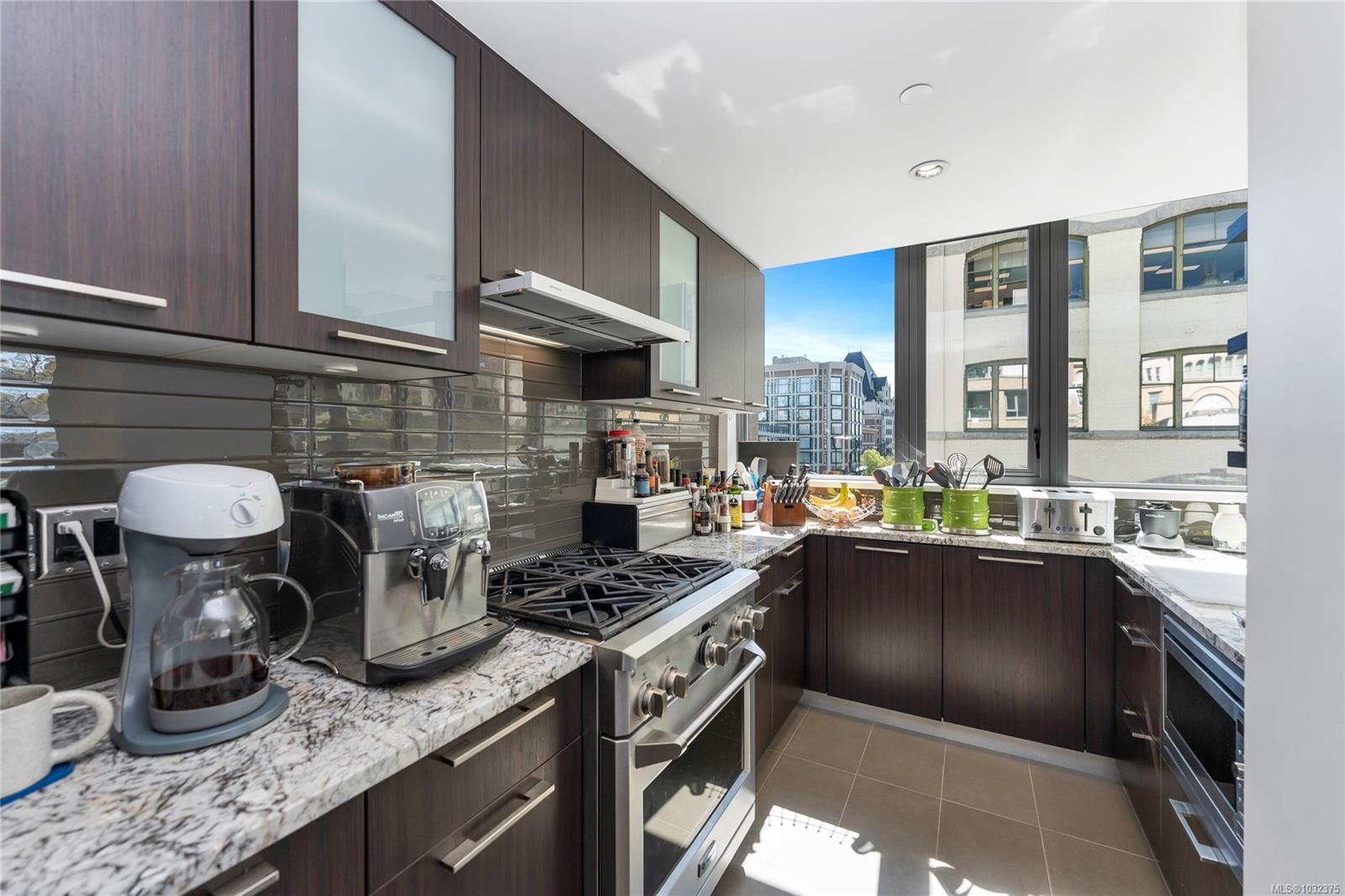 Additional image 2 of 302-608 Broughton Street, Victoria, BC, V8W 1C7