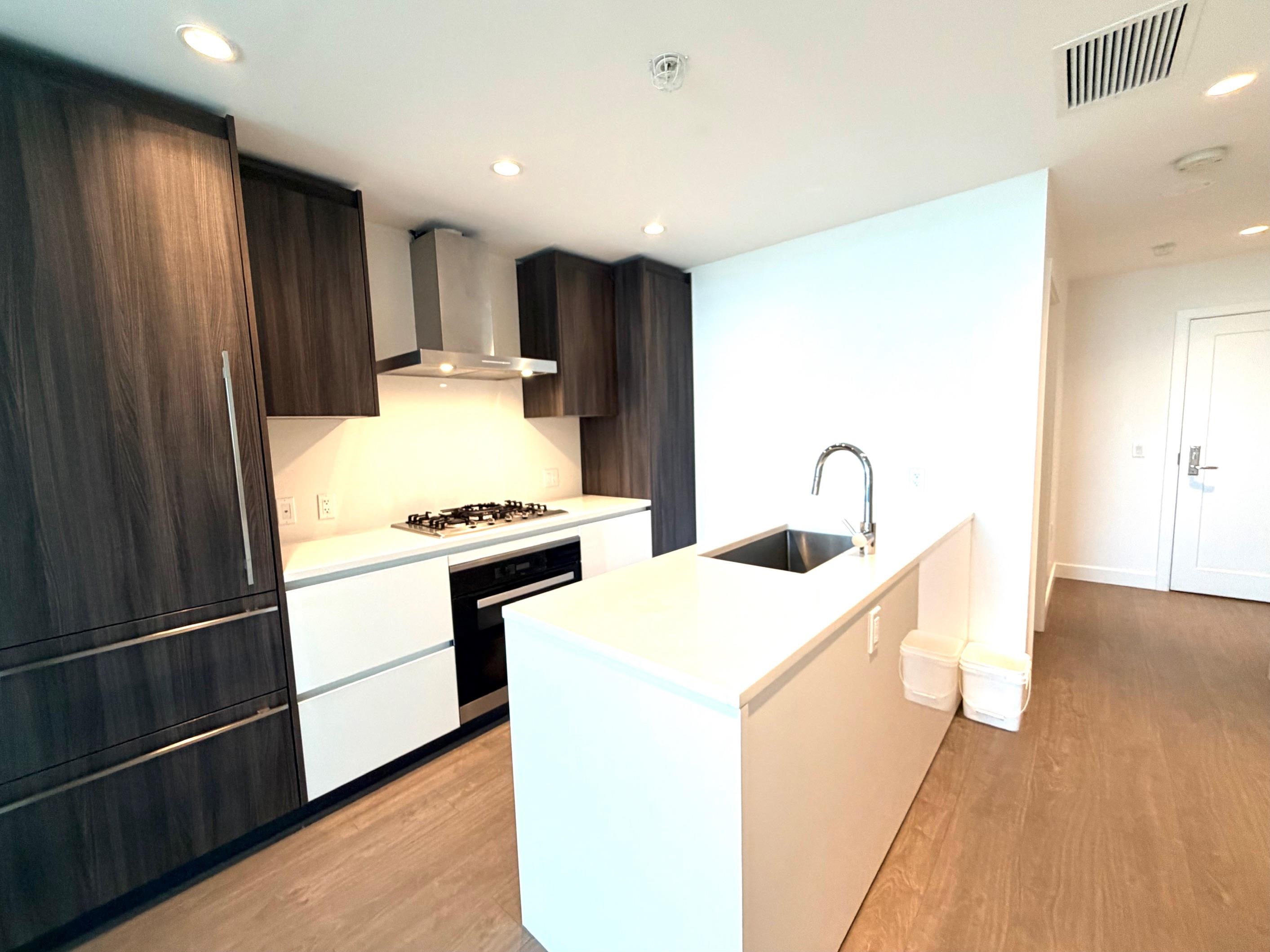 Additional image 2 of 820-6328 No. 3 Road, Richmond, BC, V6Y 0L6