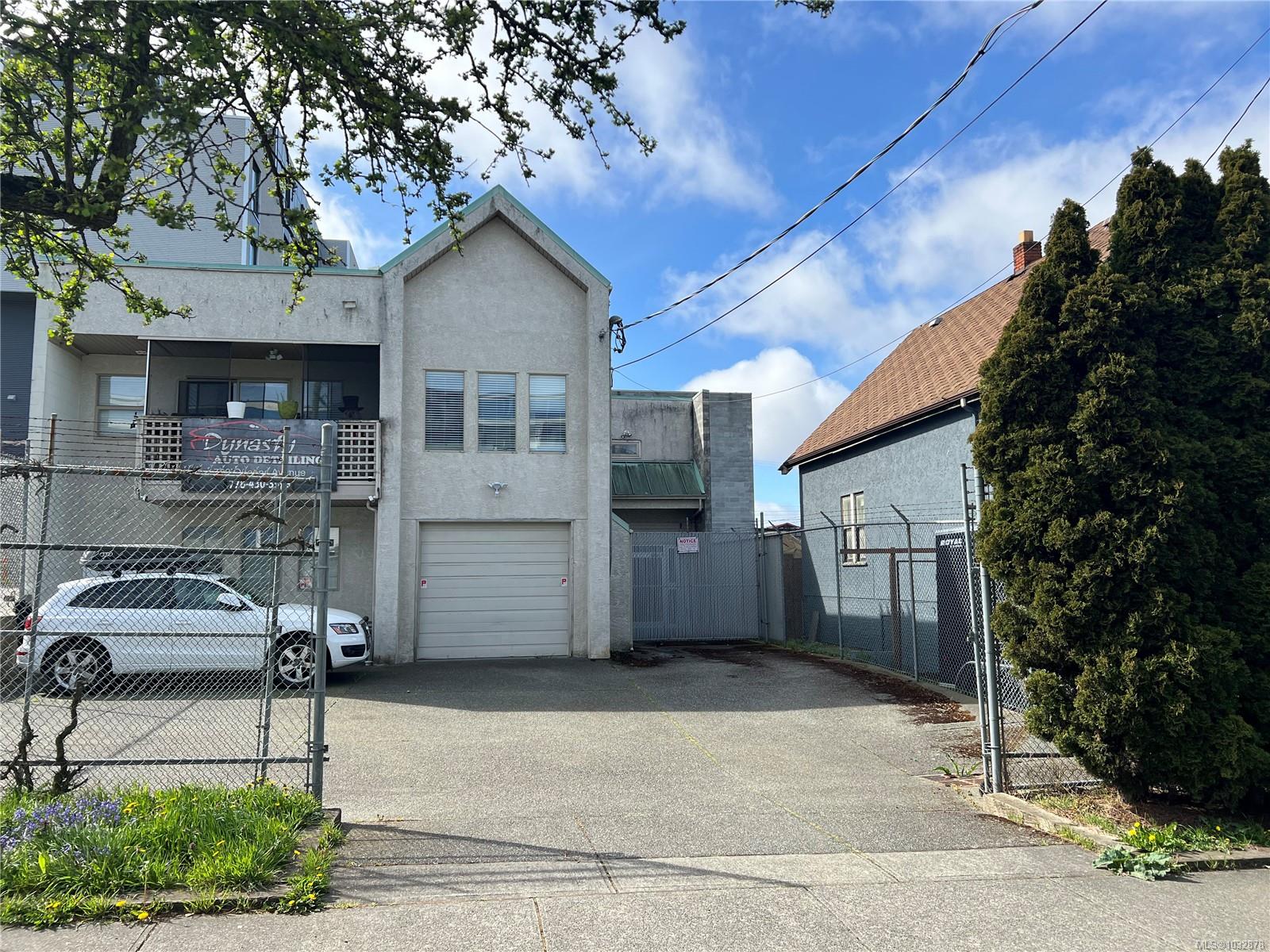 727 Queens Avenue, Victoria, BC, V8T 1M2