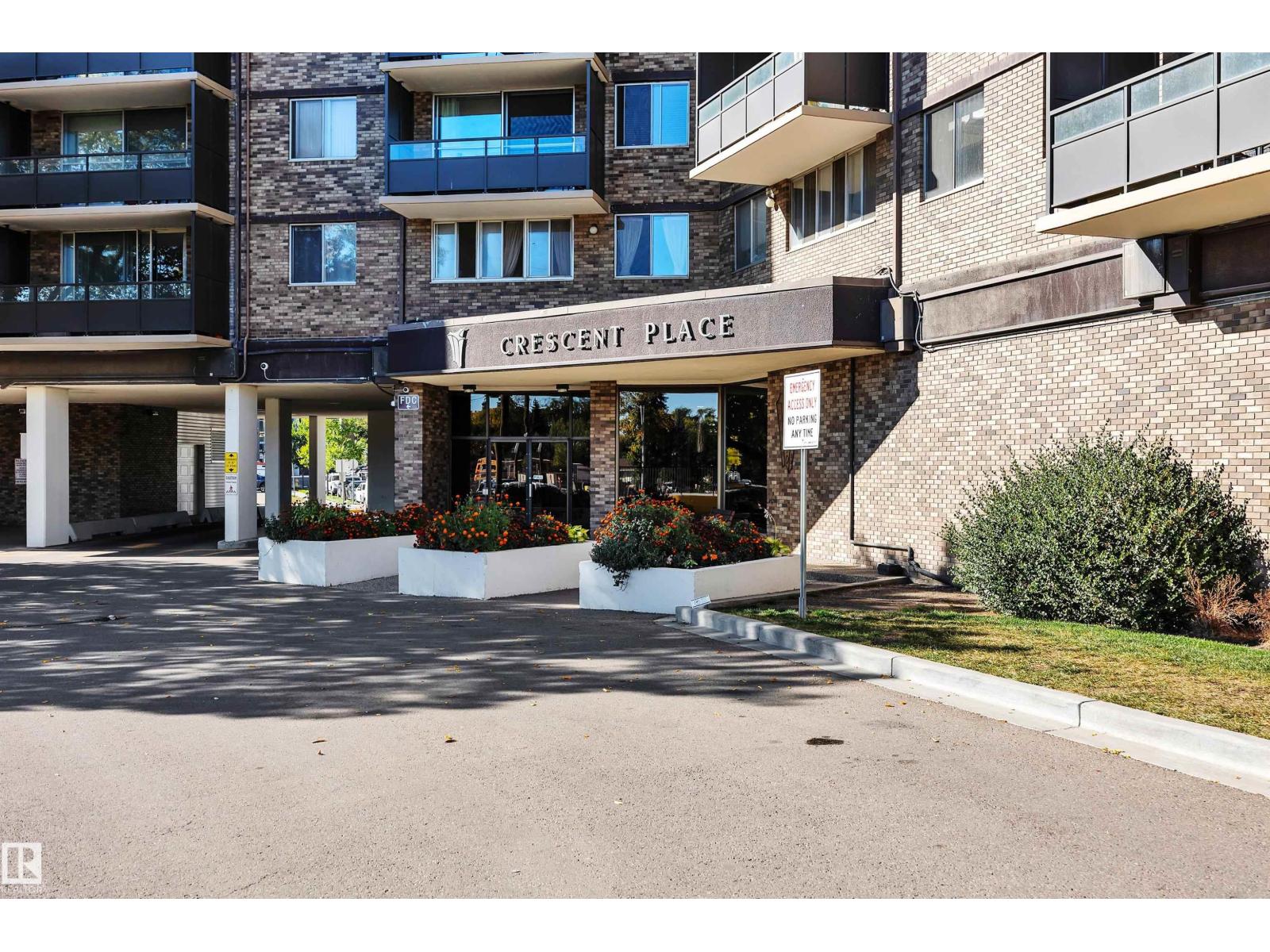 Additional image 2 of 1412-13910 Stony Plain Road NW, Edmonton, AB, T5N3R2