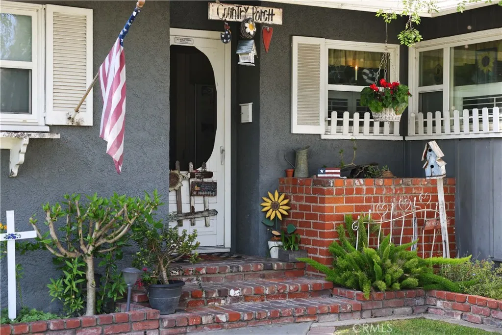 2400 Terraine Ave, Long Beach, CA 90815 photo 3