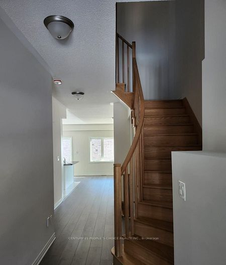 60 Sapphire Way, Thorold, ON, L2V 0L4