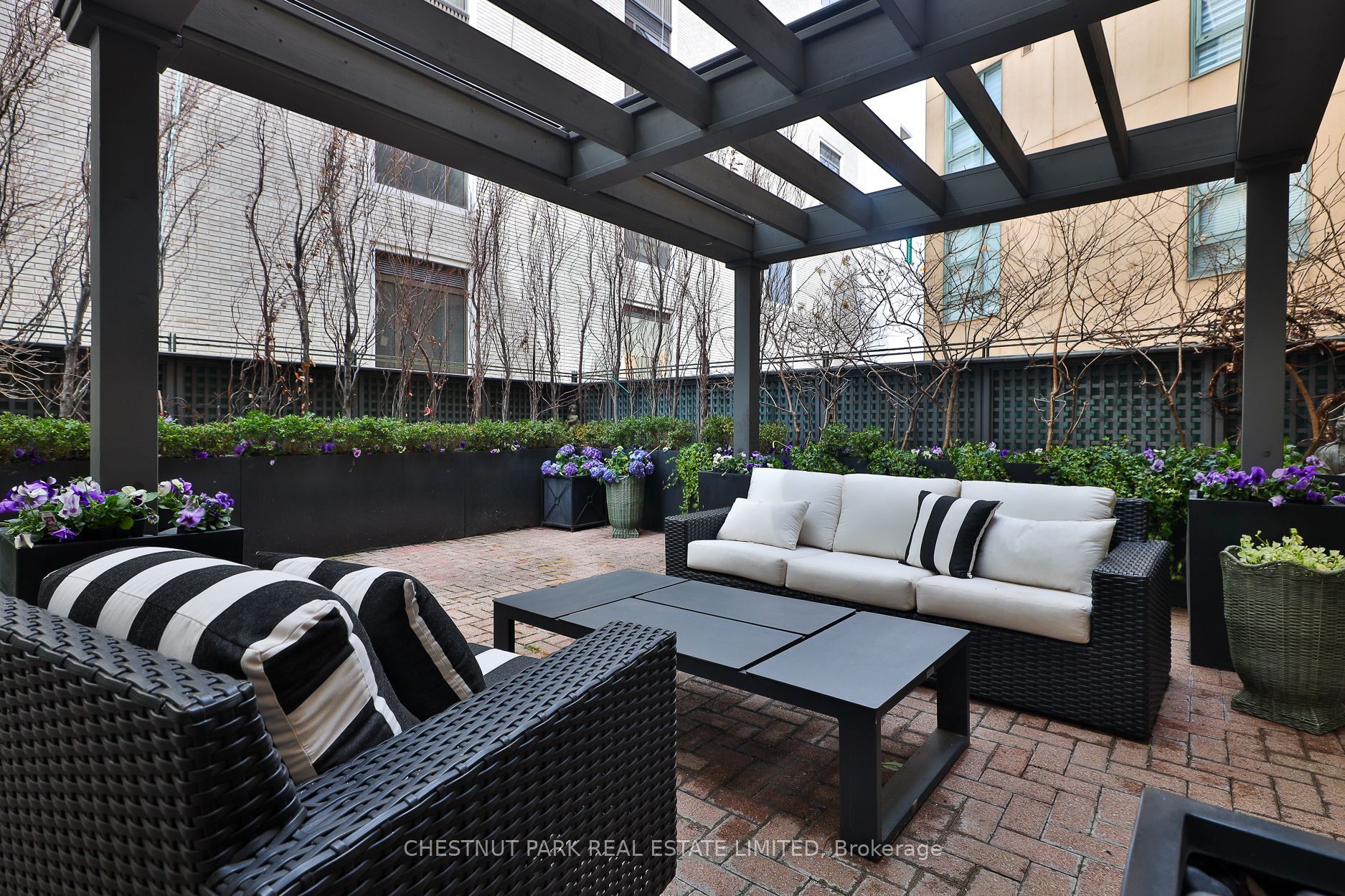 Additional image 2 of 204-77 Avenue Road, Toronto, ON, M5R 3R8