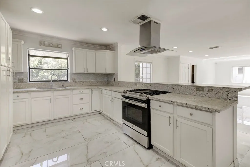 Additional image 6 of 8022 Longridge Avenue, North Hollywood, CA 91605