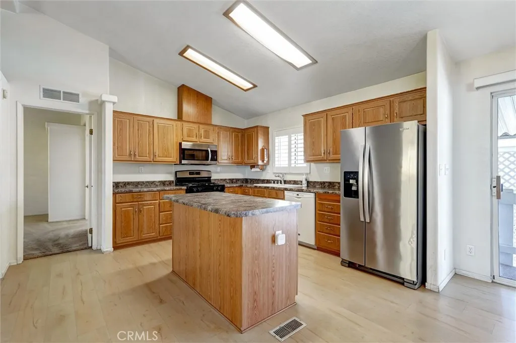 Additional image 12 of 21302 Blue Curl Way, Canyon Country, CA 91351