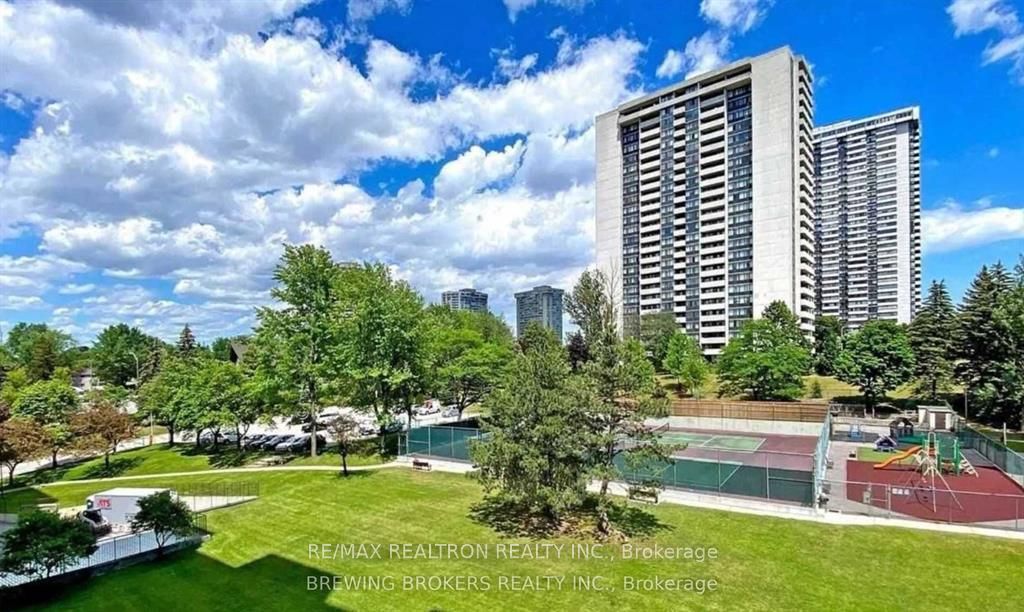 1415-177 Linus Road, Toronto, ON, M2J 4S5
