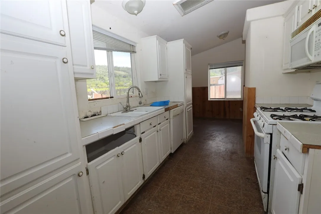Additional image 29 of 13911 Hickory Cir, Clearlake Oaks, CA 95423