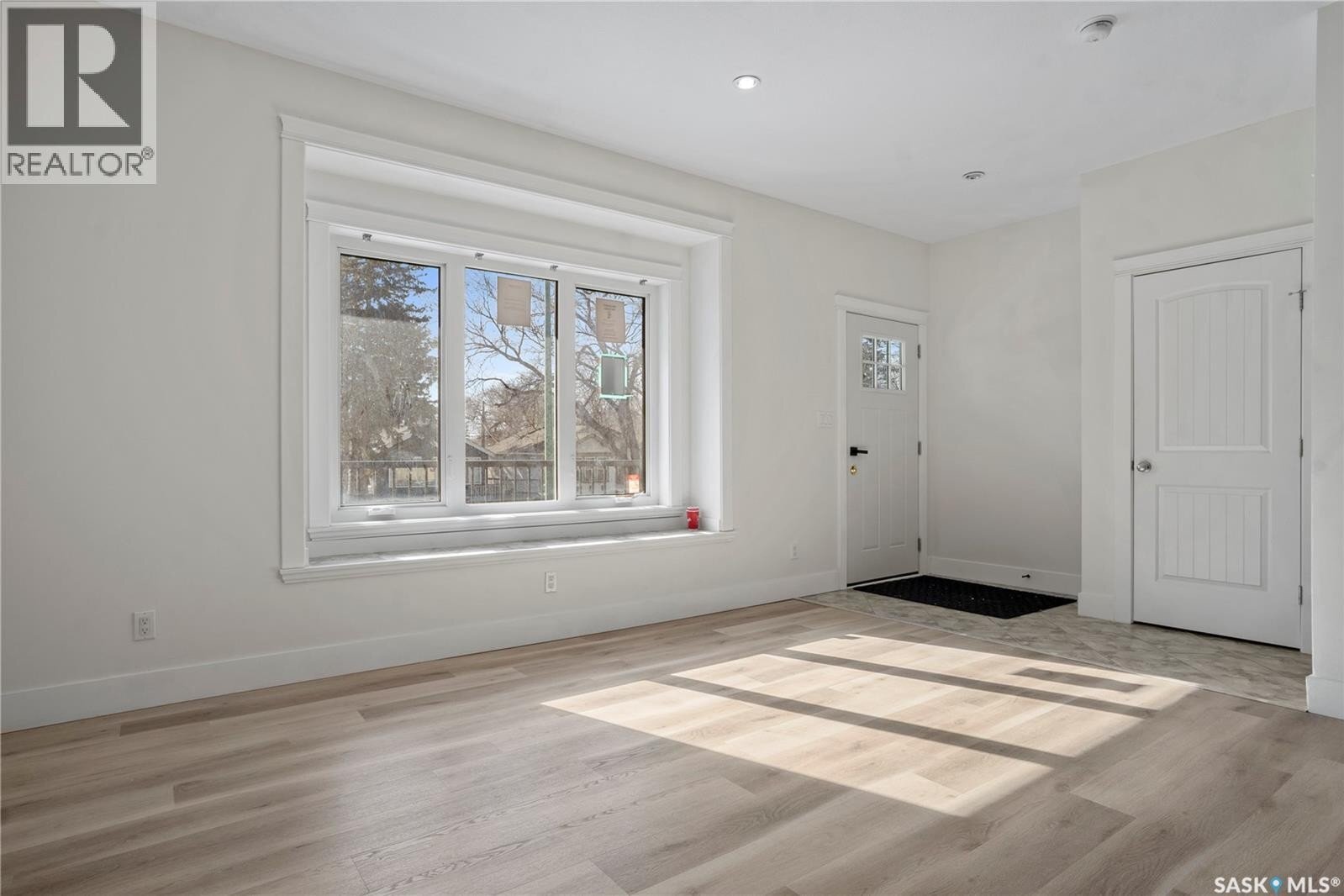 Additional image 8 of 949 Robinson Street, Regina, SK, S4T2M6