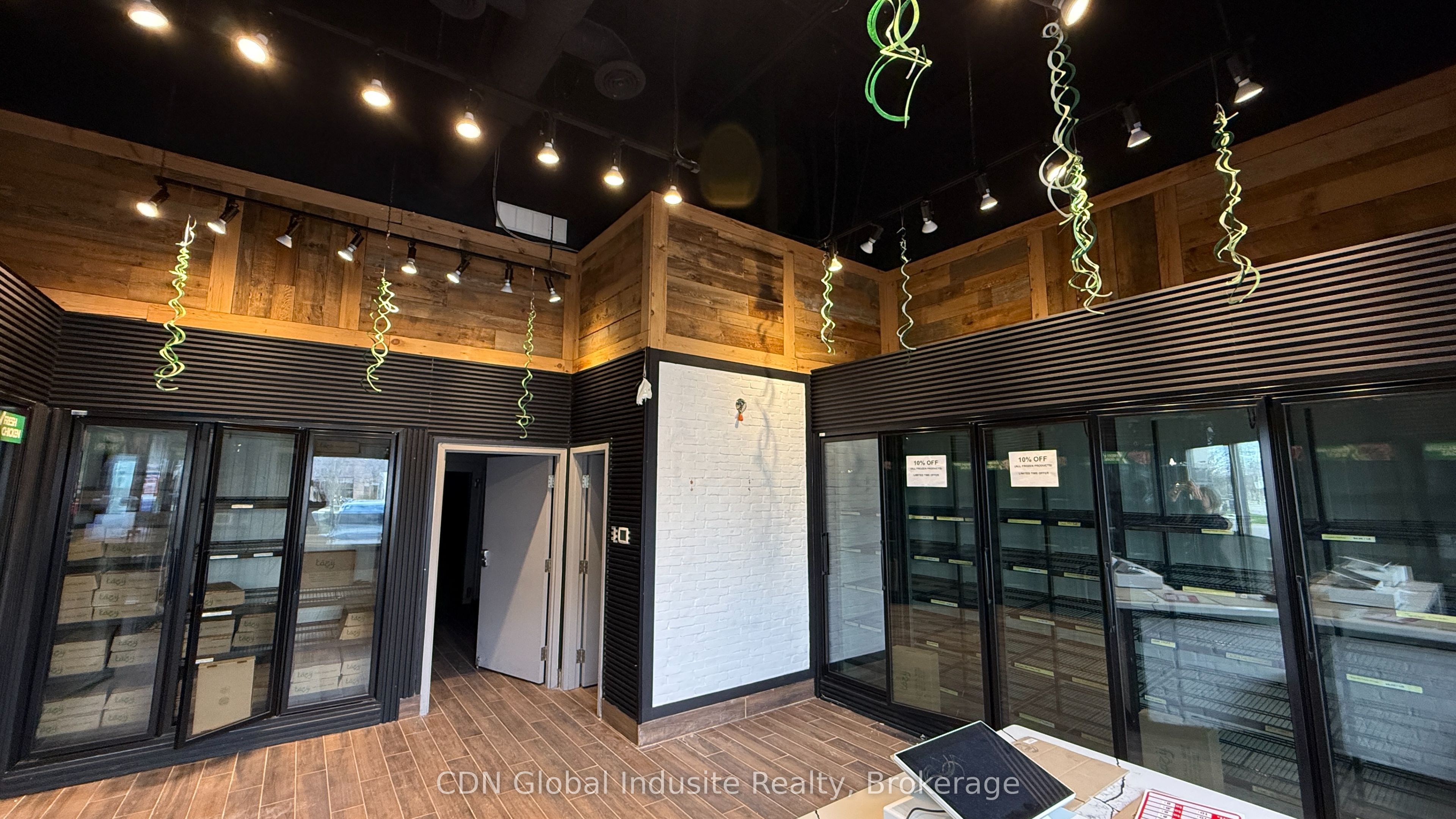 Additional image 4 of 6-991 Matheson Boulevard E, Mississauga, ON, L4W 2V3