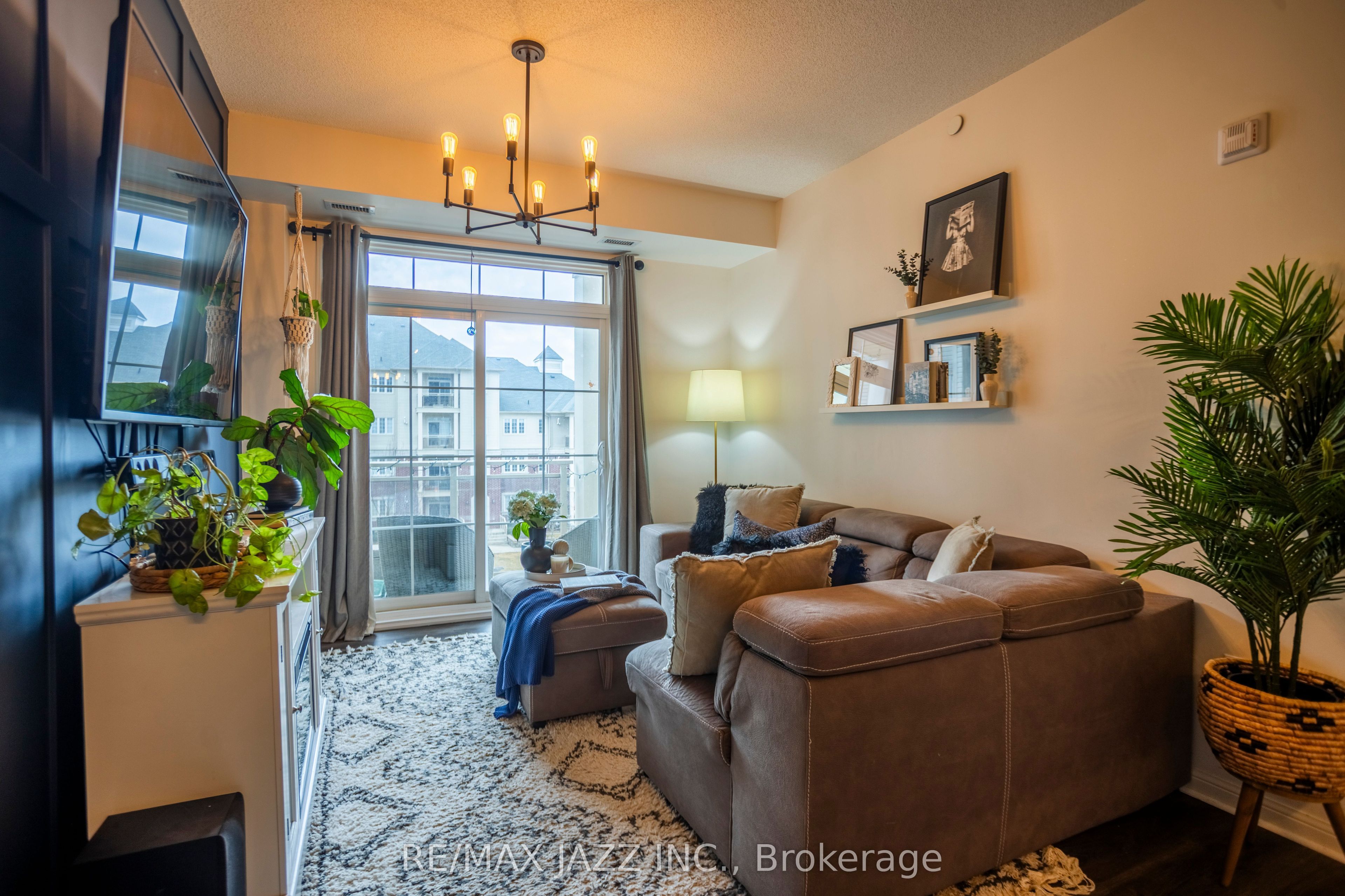 308-80 Aspen Springs Drive, Clarington, ON, L1C 0V4 photo 4