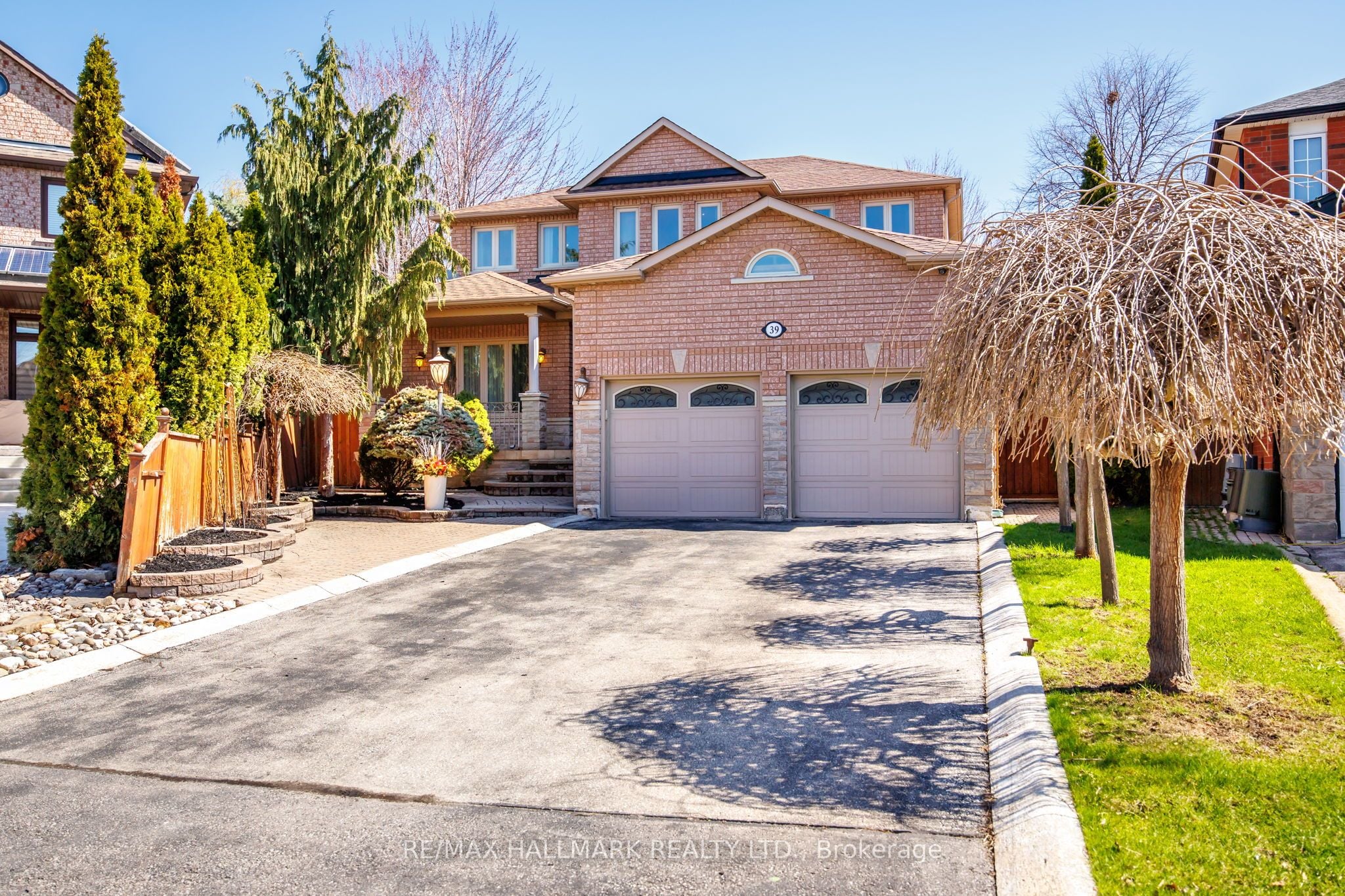 39 Fairmont Avenue, Vaughan, ON, L6A 2P1