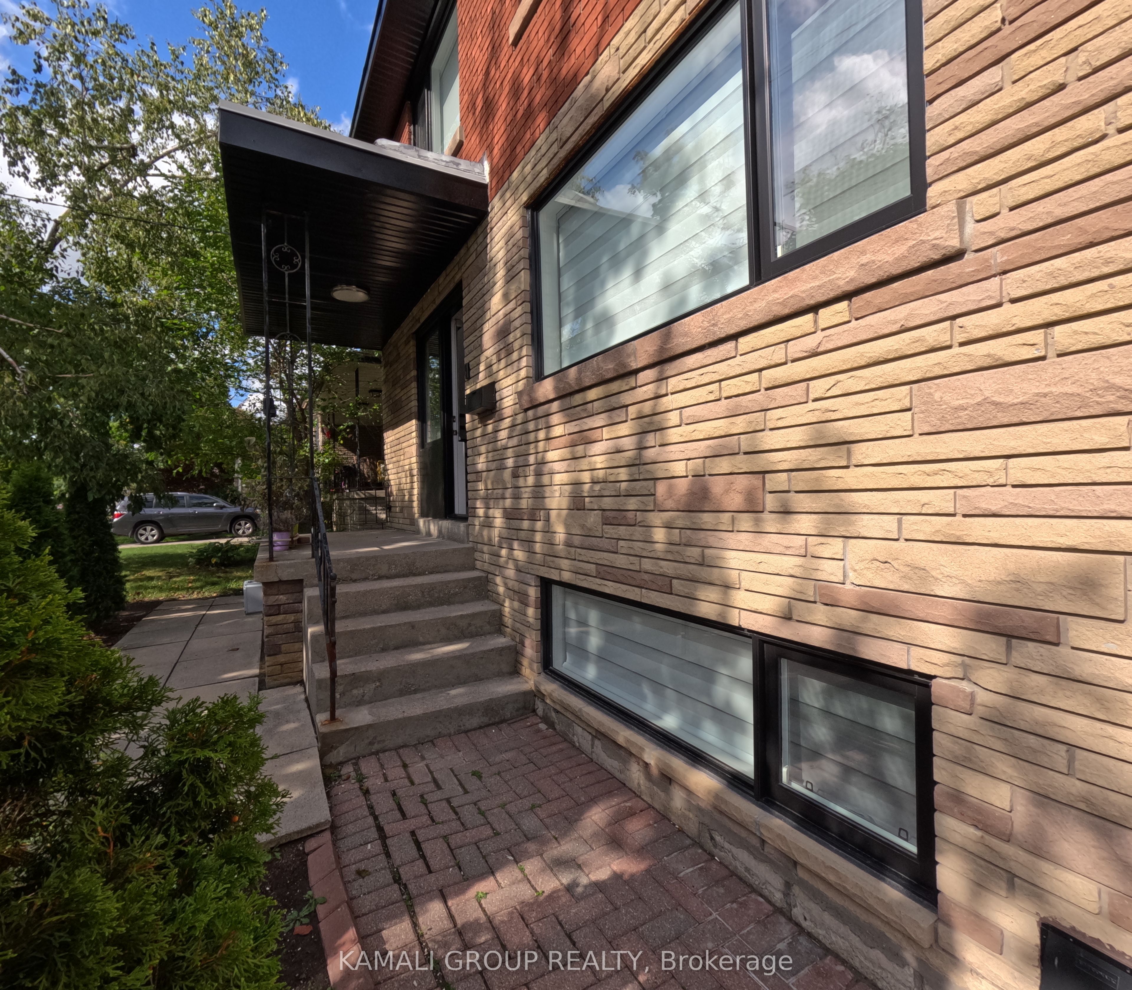 Additional image 3 of 77 Hove Street E, Toronto, ON, M3H 4Z2
