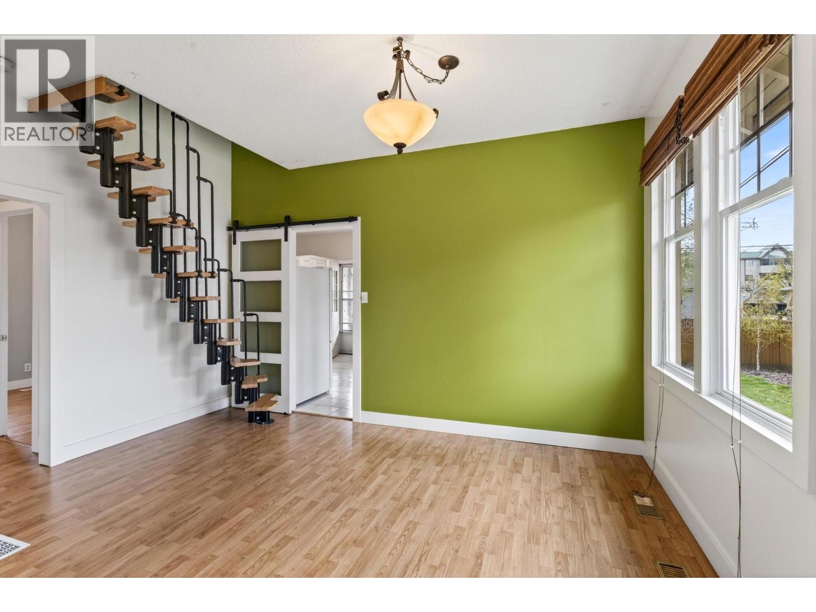 Additional image 4 of 815 Lawrence Avenue, Kelowna, BC, V1Y6M1
