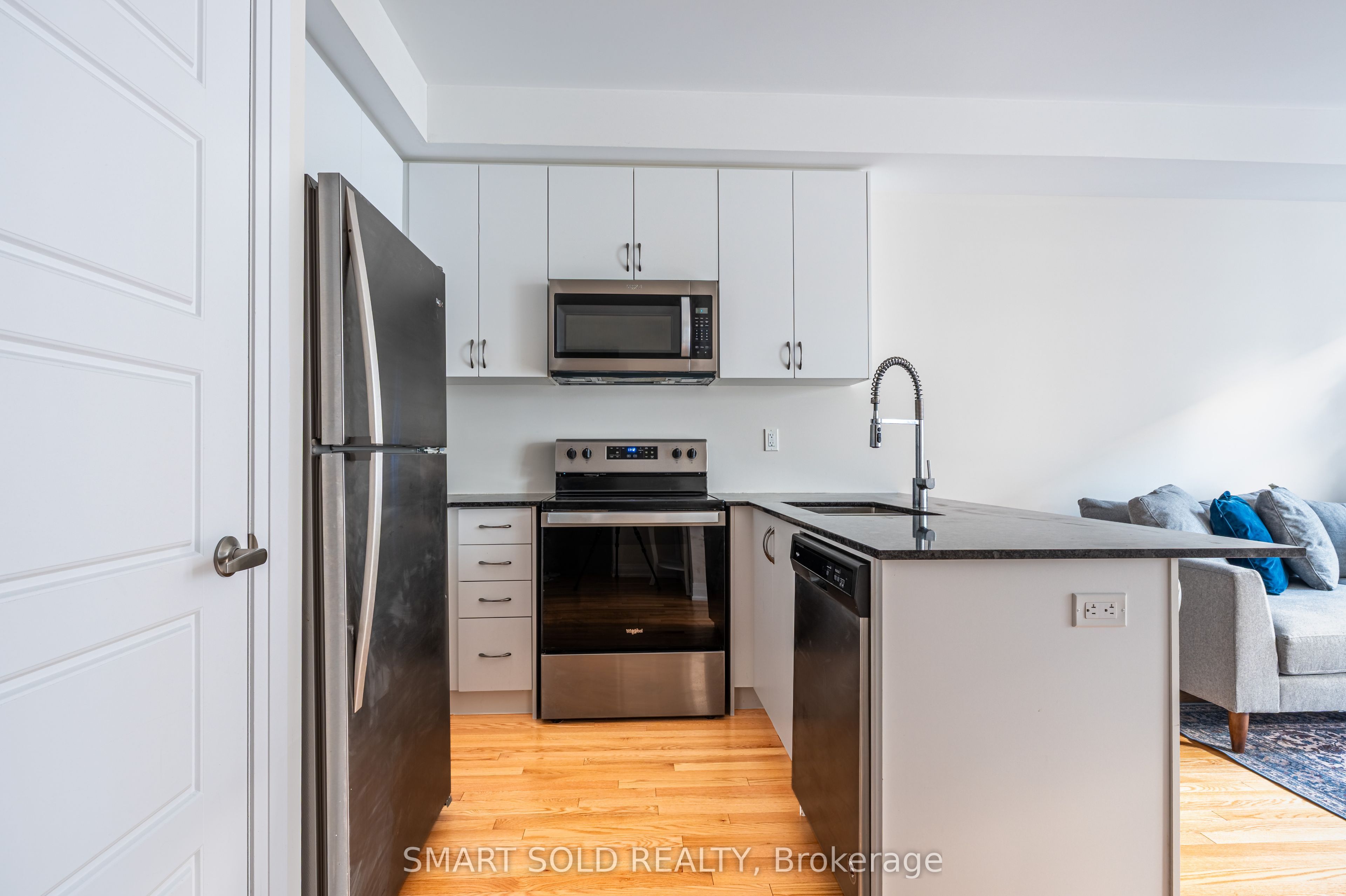 Additional image 5 of 14-713 Lawrence Avenue W, Toronto, ON, M6A 1B4