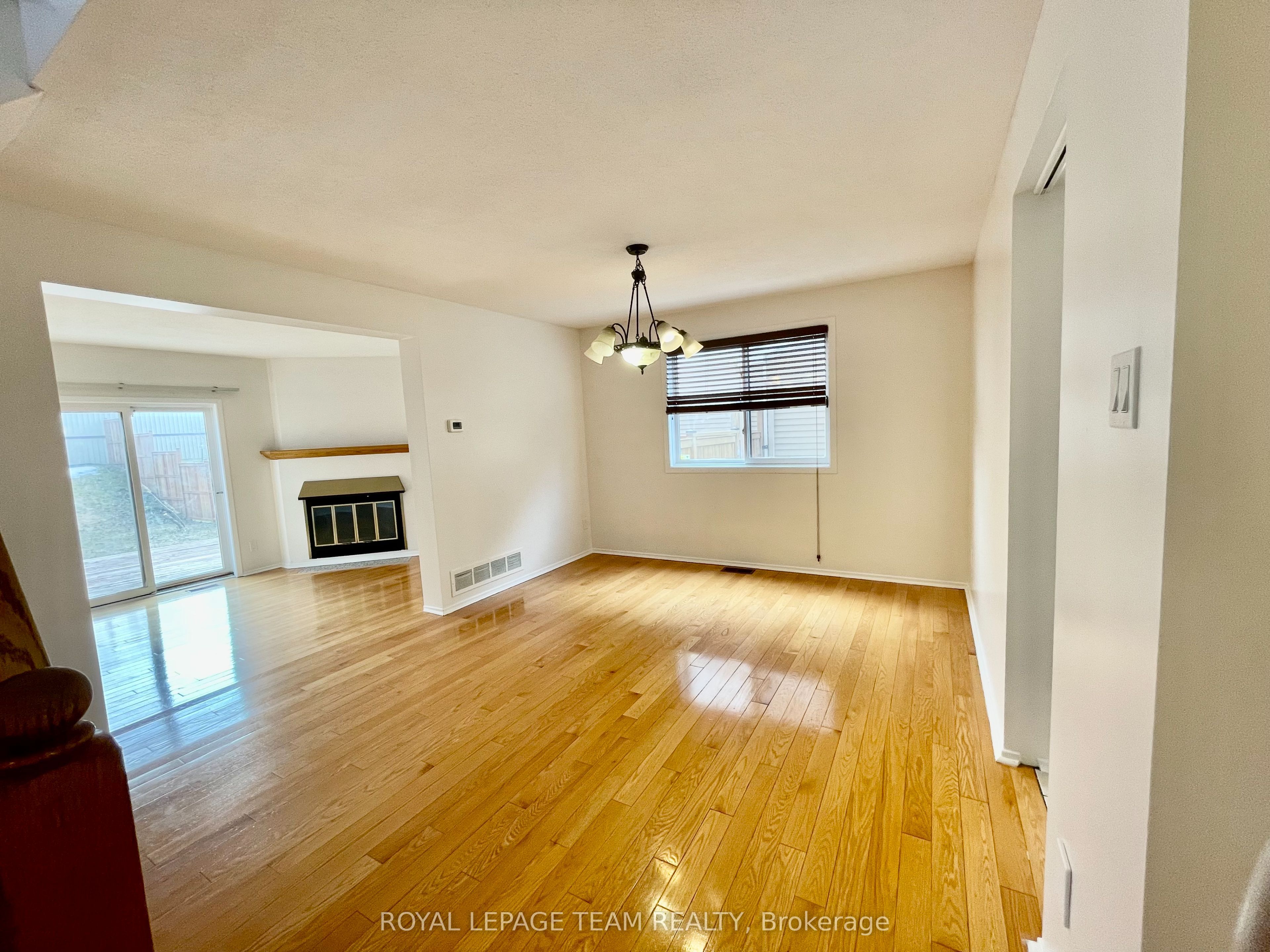 128 Pinetrail Crescent, Ottawa, ON, K2G 5A1 photo 2