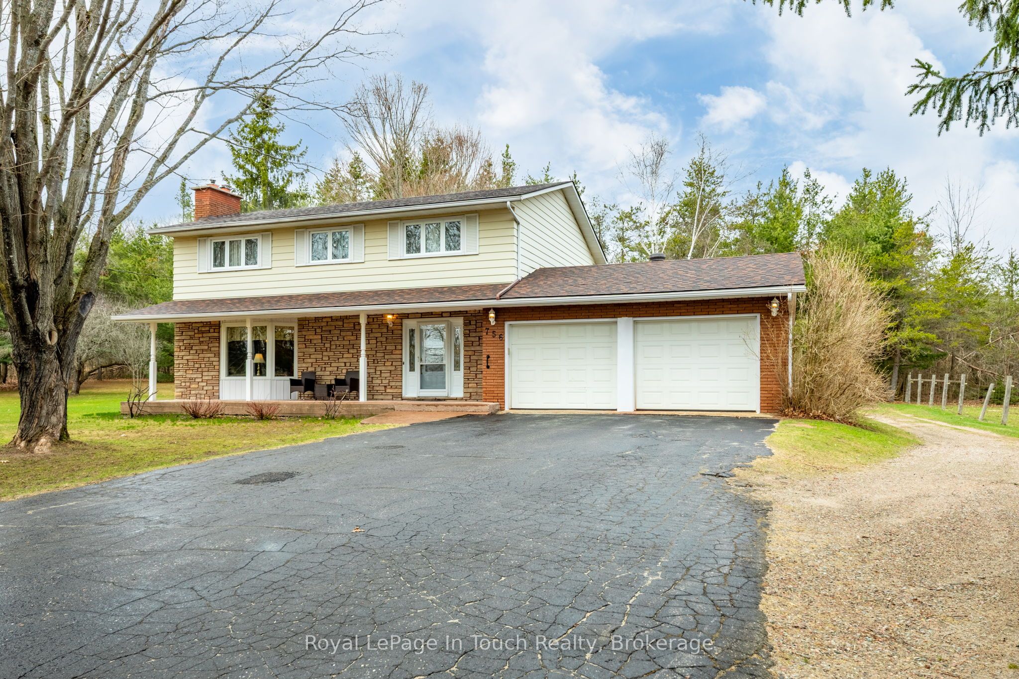 756 Champlain Road, Tiny, ON, L9M 0C2