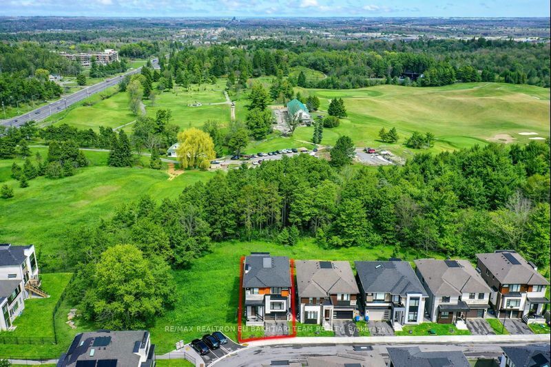 50 Royal Hill Court, Aurora, ON, L4G 3Z7