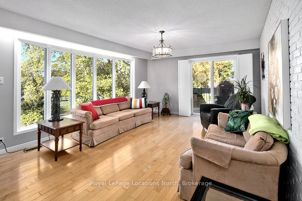 Additional image 3 of 15 Wellington Street S, Blue Mountains, ON, N0H 2P0