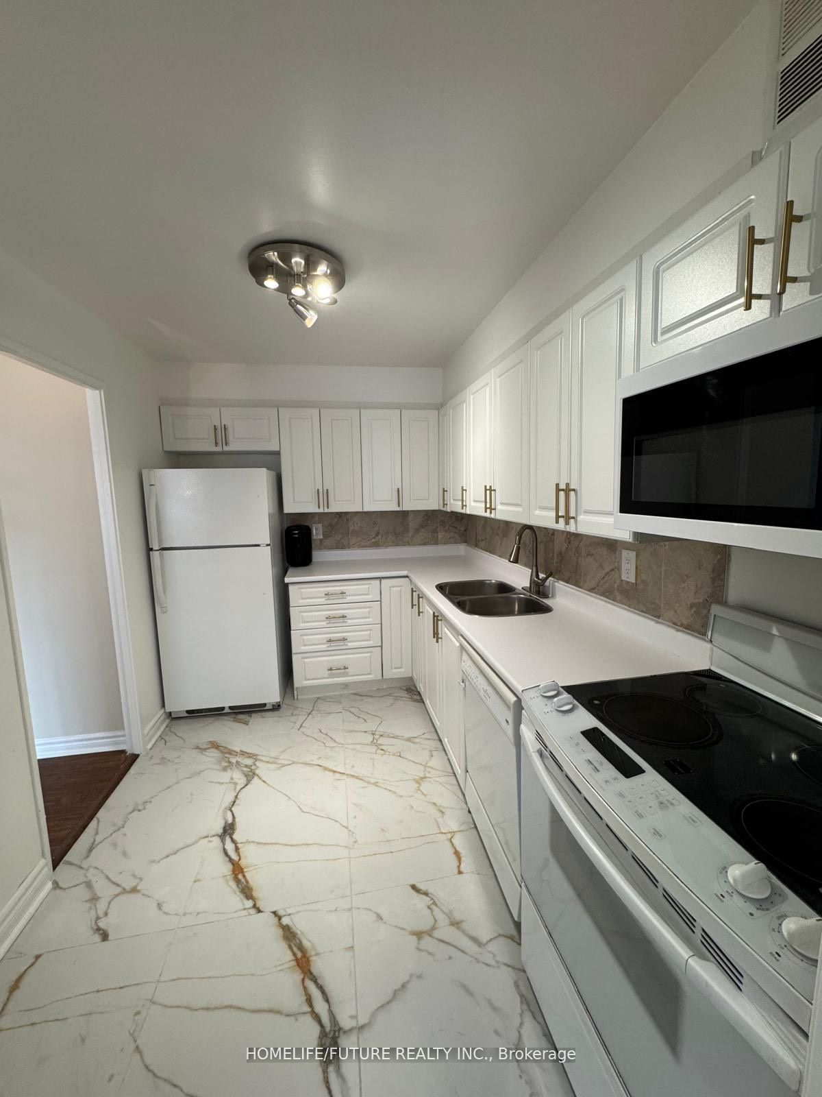 Additional image 4 of 210-120 Dundalk Drive, Toronto, ON, M1P 4V9