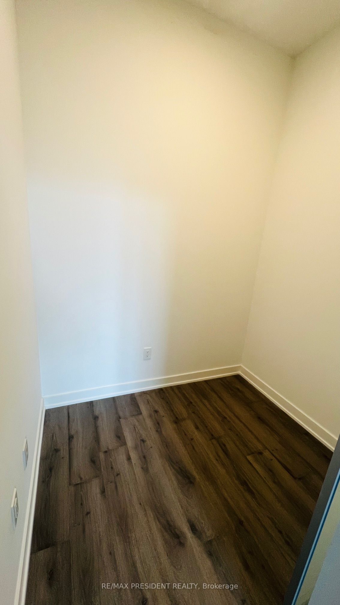 Additional image 6 of 907-252 Church Street E, Toronto, ON, M5B 0E6