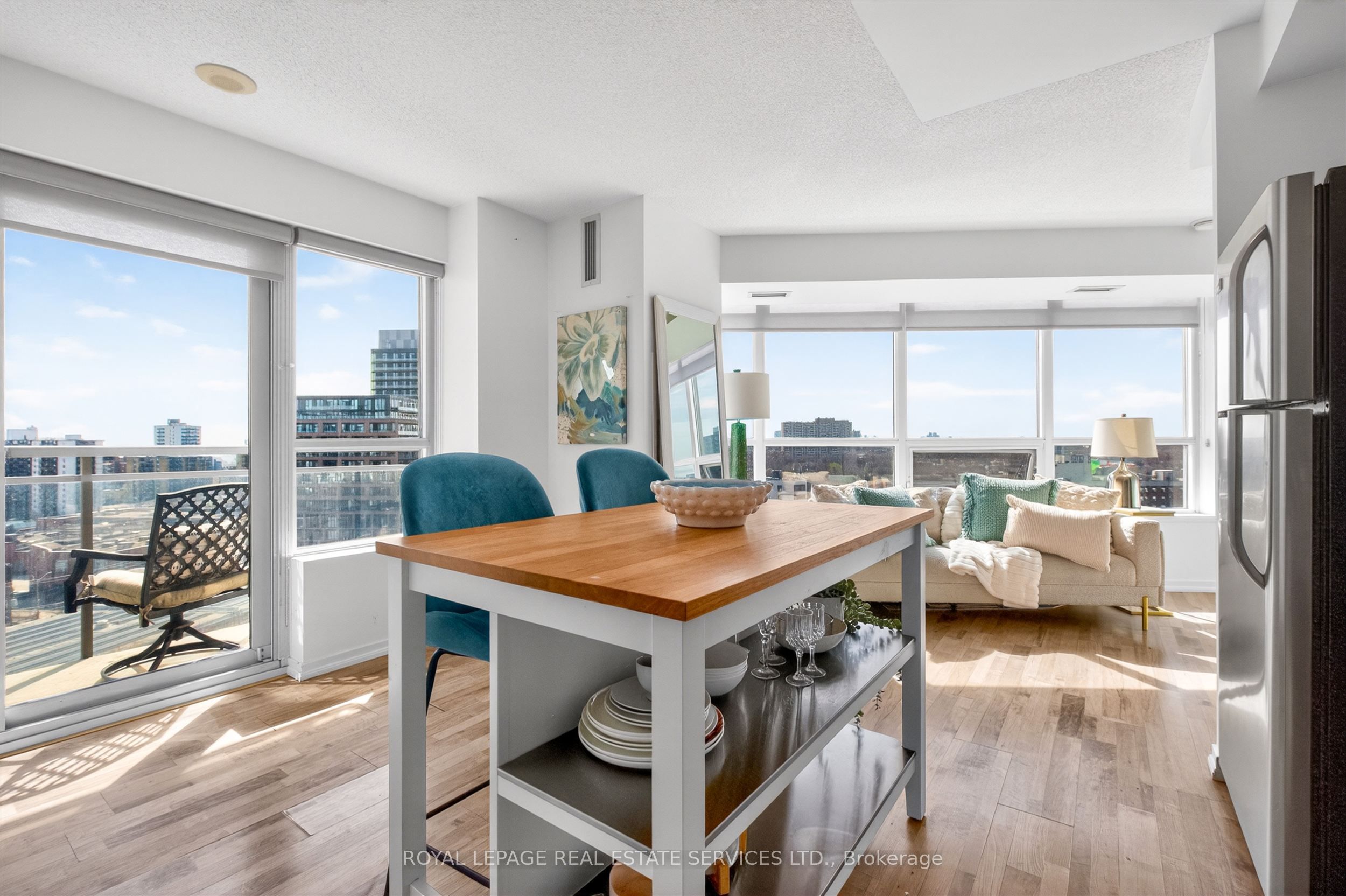 1318-38 Joe Shuster Way, Toronto, ON, M6K 0A5