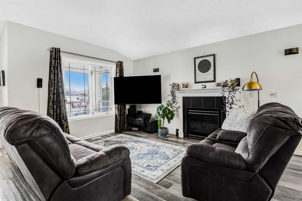 Additional image 4 of 8214 115a Street, Grande Prairie, AB, T8W 2R1