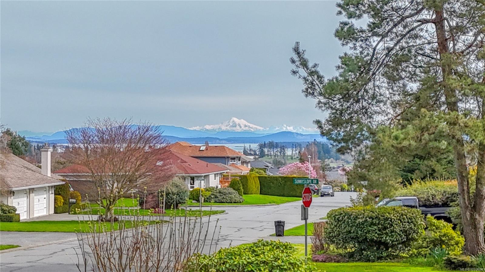 Additional image 4 of 2431 Wilcox Terrace, Central Saanich, BC, V8Z 5R7